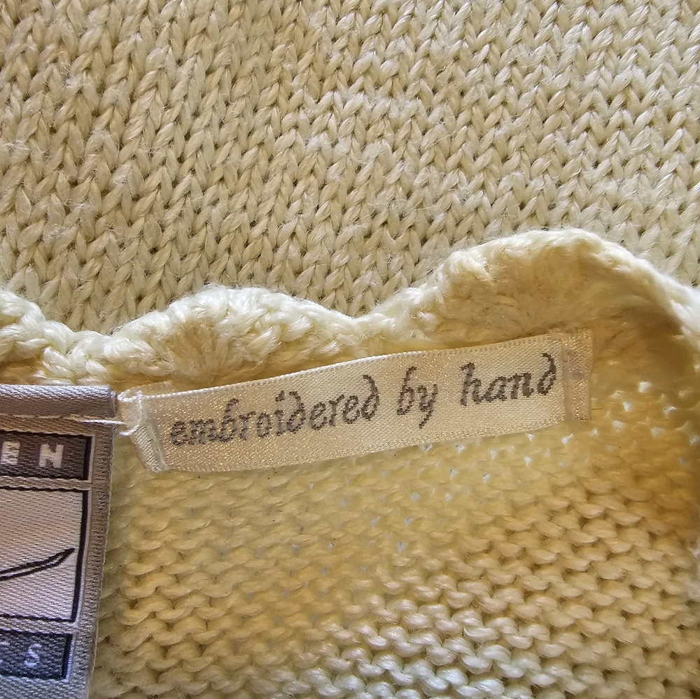 Jantzen Classic Women's Vintage Sweater Vest hand Embroidered Cream Floral Sz L - Picture 15 of 16
